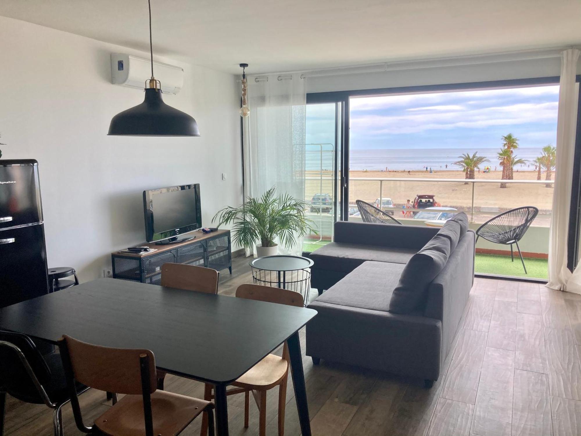 Appartement Vue Mer Climatise 2 Chambres بورت-لا-نوفيل المظهر الخارجي الصورة