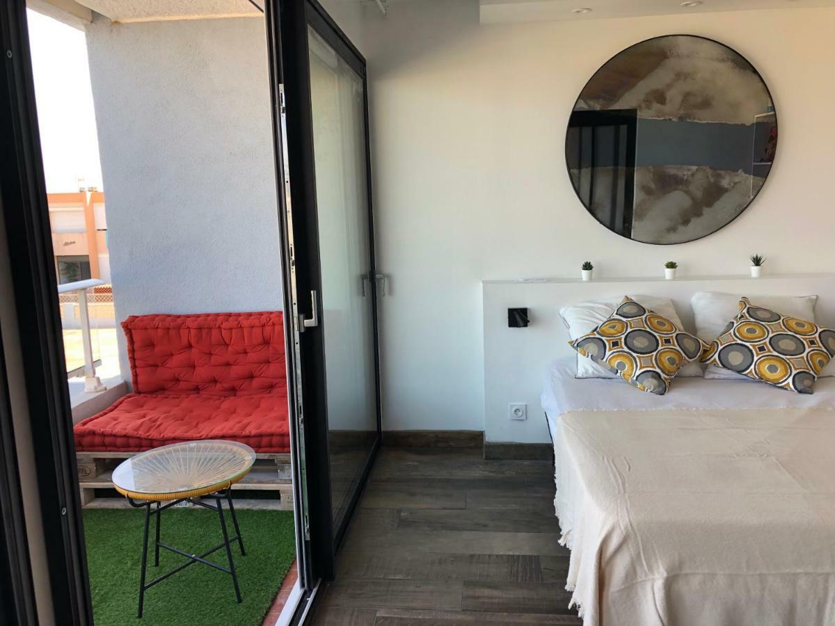 Appartement Vue Mer Climatise 2 Chambres بورت-لا-نوفيل المظهر الخارجي الصورة